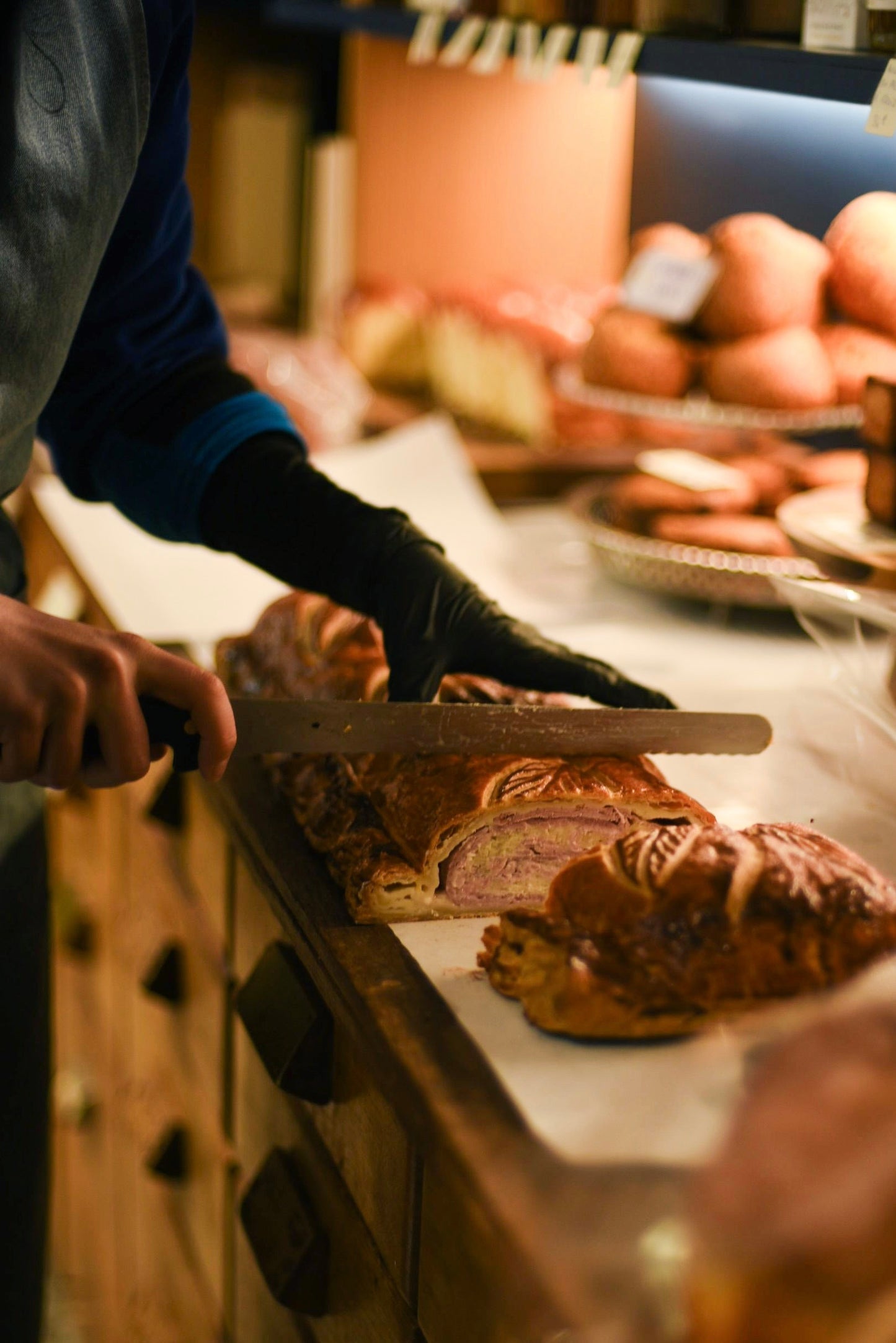 Eiffel Tower: French Gastronomy and Wine Tour