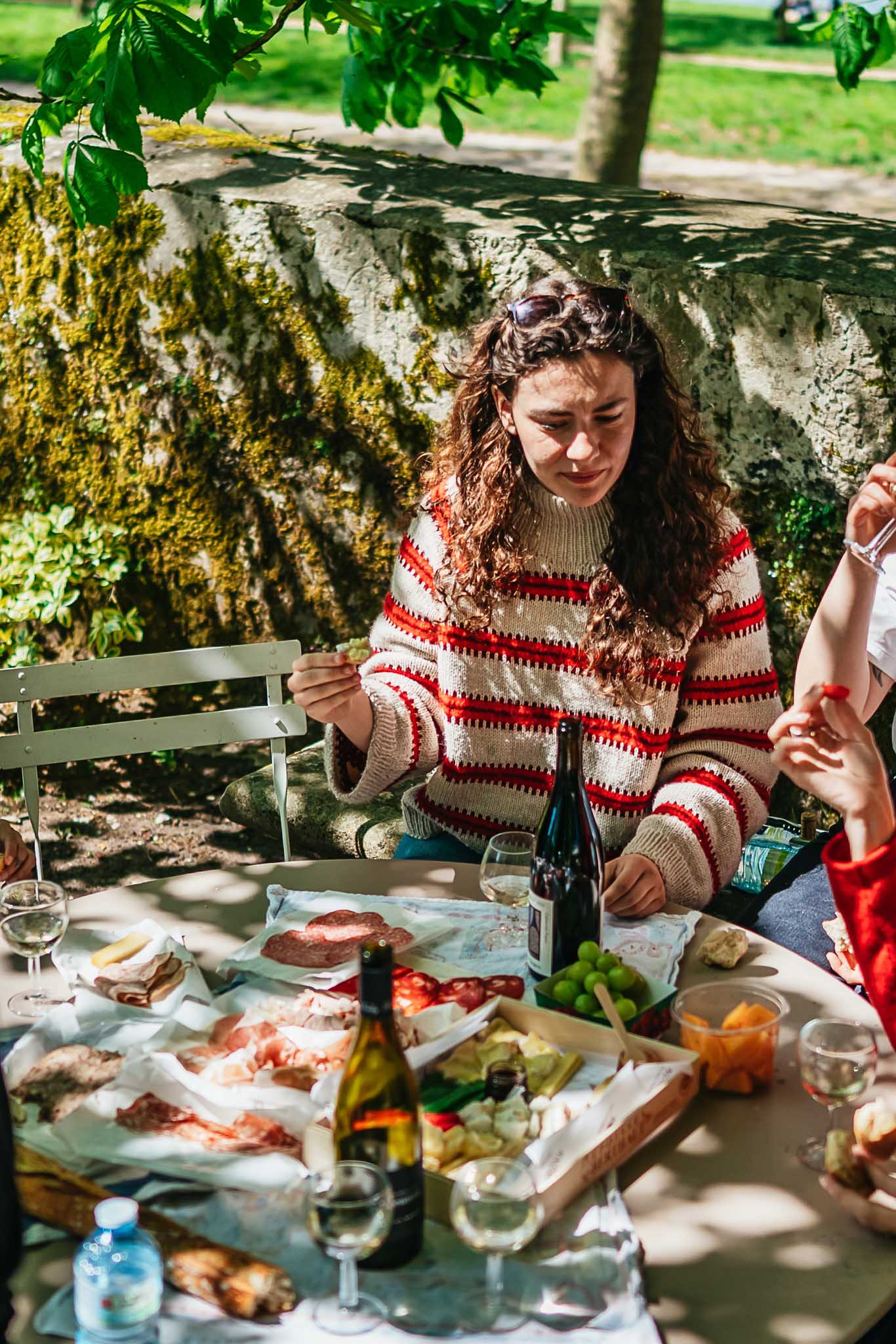 Versailles: Farmers Market and History Tour